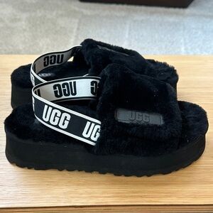 UGG Womens Black Logo Strap Fluff Slide Sandals